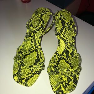 RARE Zara Neon green snake design heels